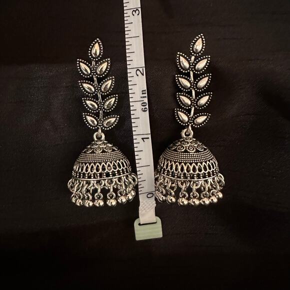 Bollywood Desi Boho Jhumka Silver Tone Oxidized Leaf Pattern Earrings - Picture 3 of 4